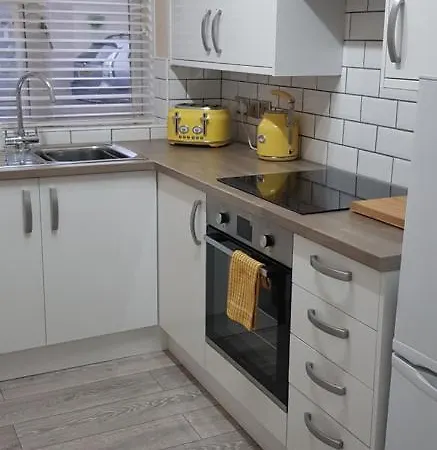 Chynoweth Court Apartment
