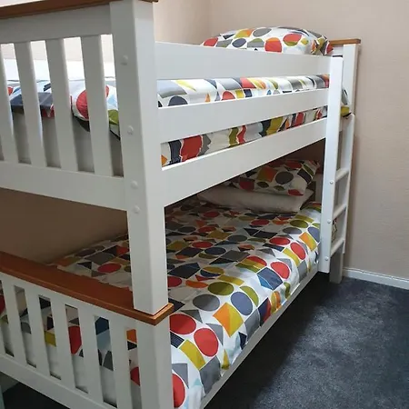 Chynoweth Court Apartment *